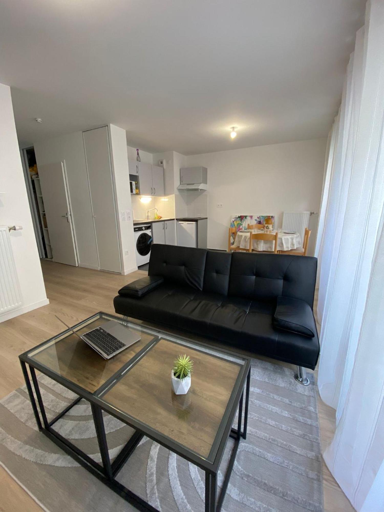 Joli Appartement F2 Bobigny Metro Proche Paris Bagian luar foto