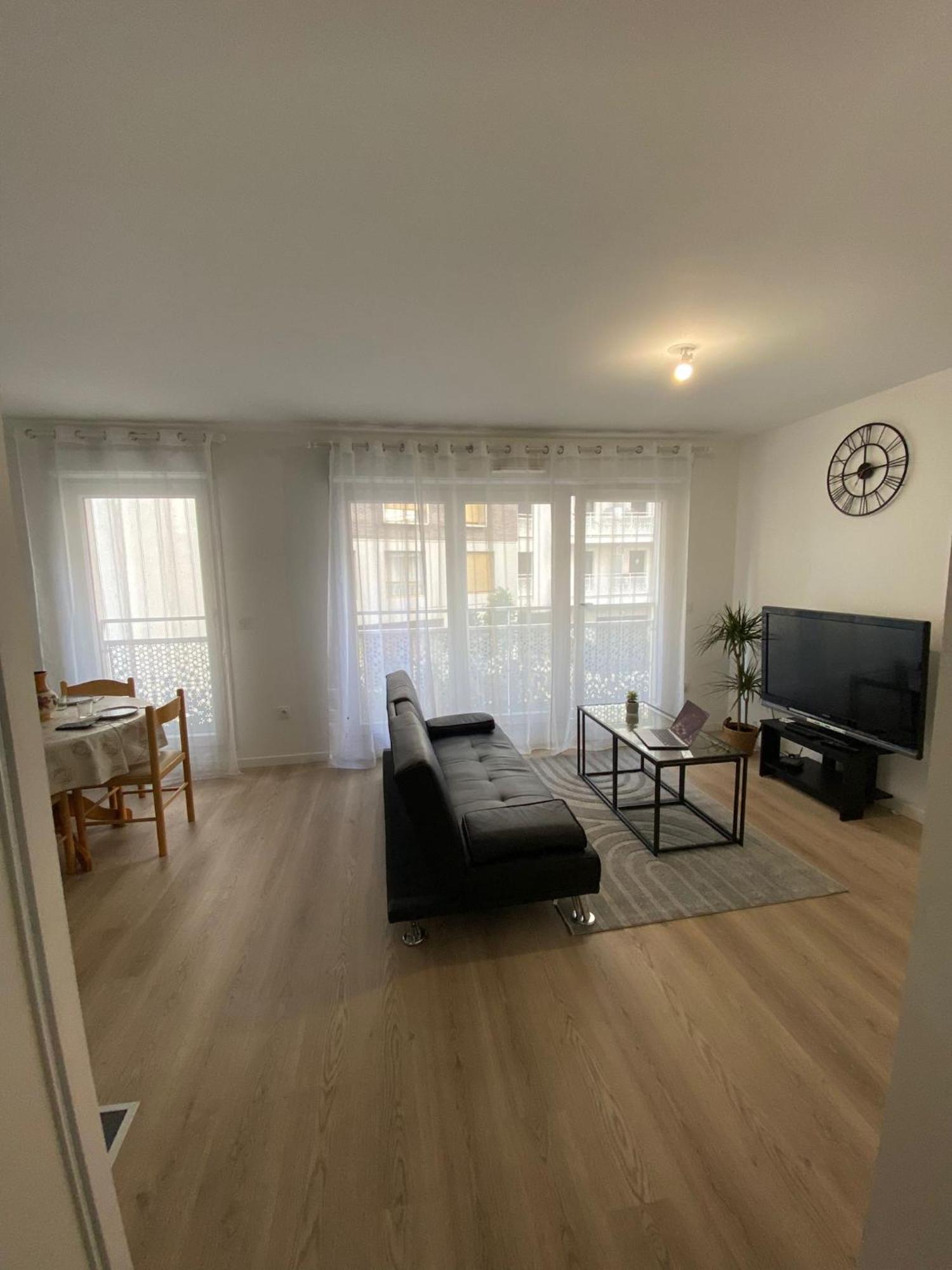 Joli Appartement F2 Bobigny Metro Proche Paris Bagian luar foto