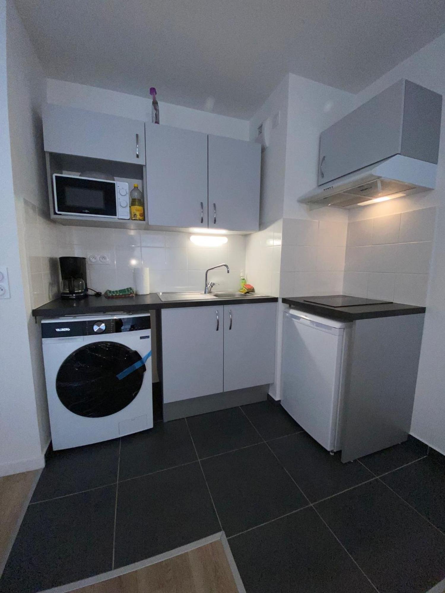 Joli Appartement F2 Bobigny Metro Proche Paris Bagian luar foto